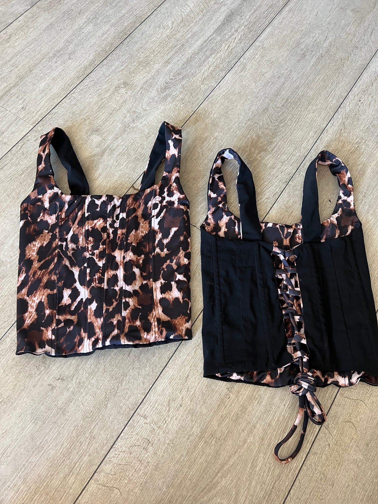 Corset reversible rebel print/ negro