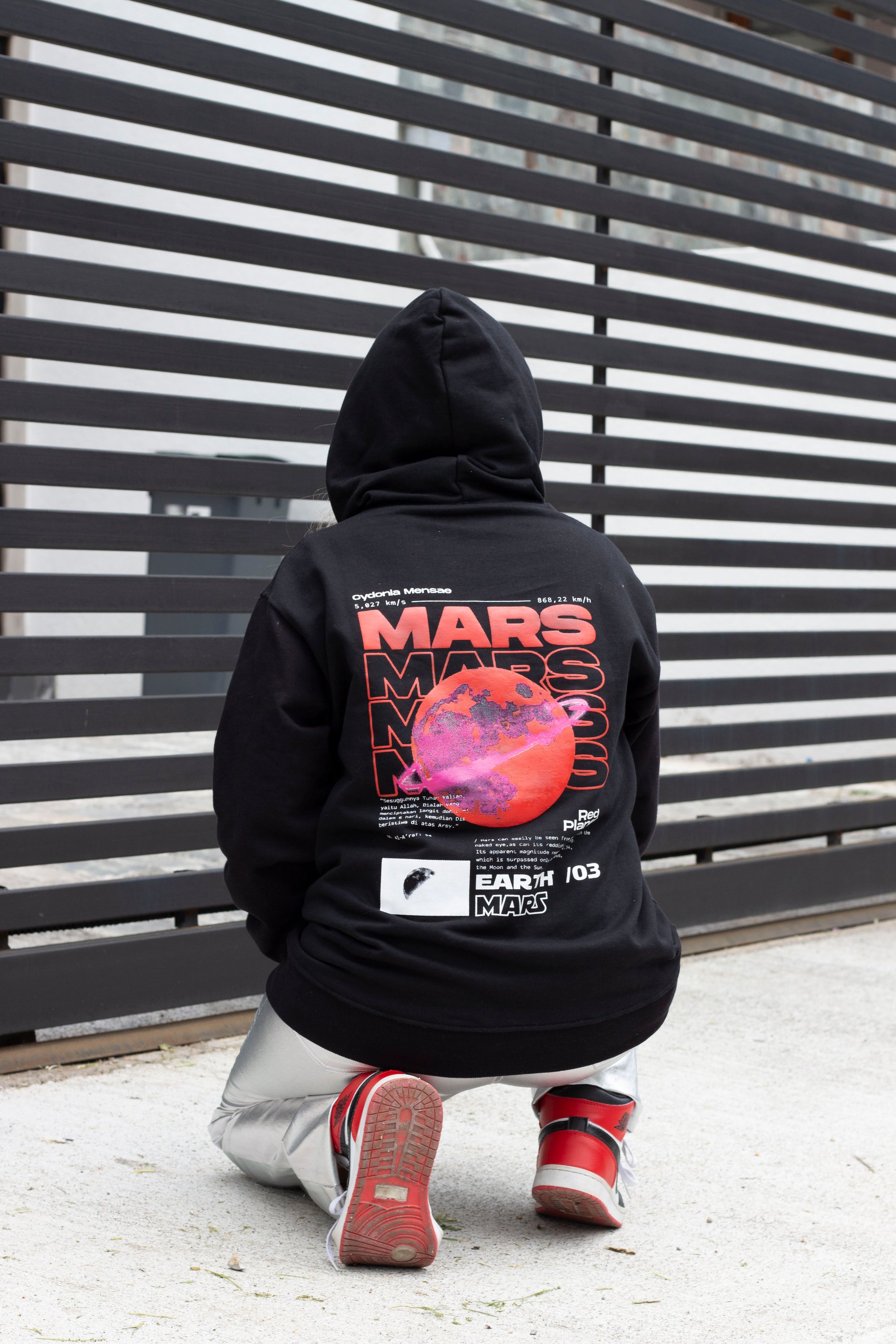 MP3. MARS NEGRO