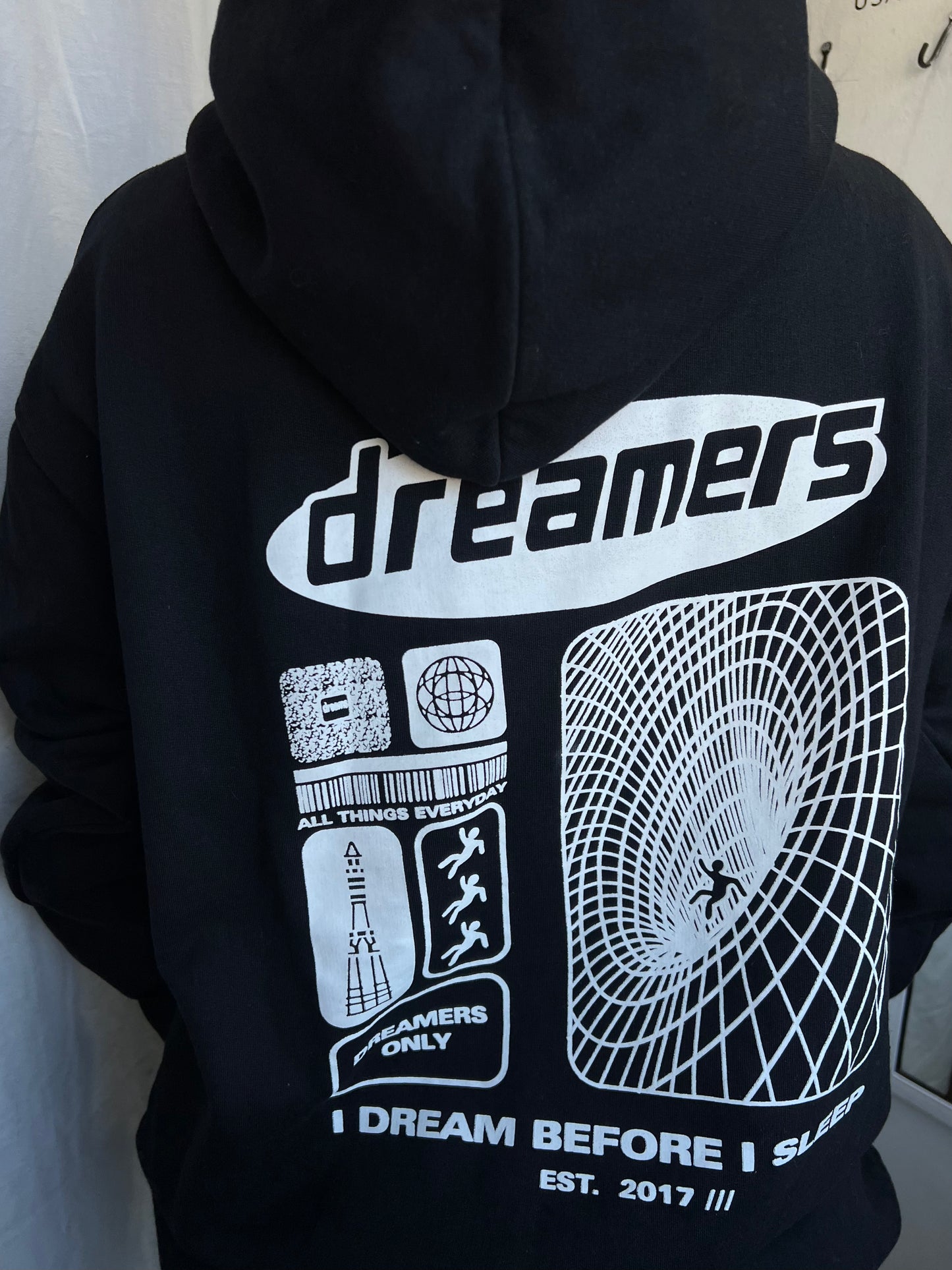 MP3. DREAMER NEGRO