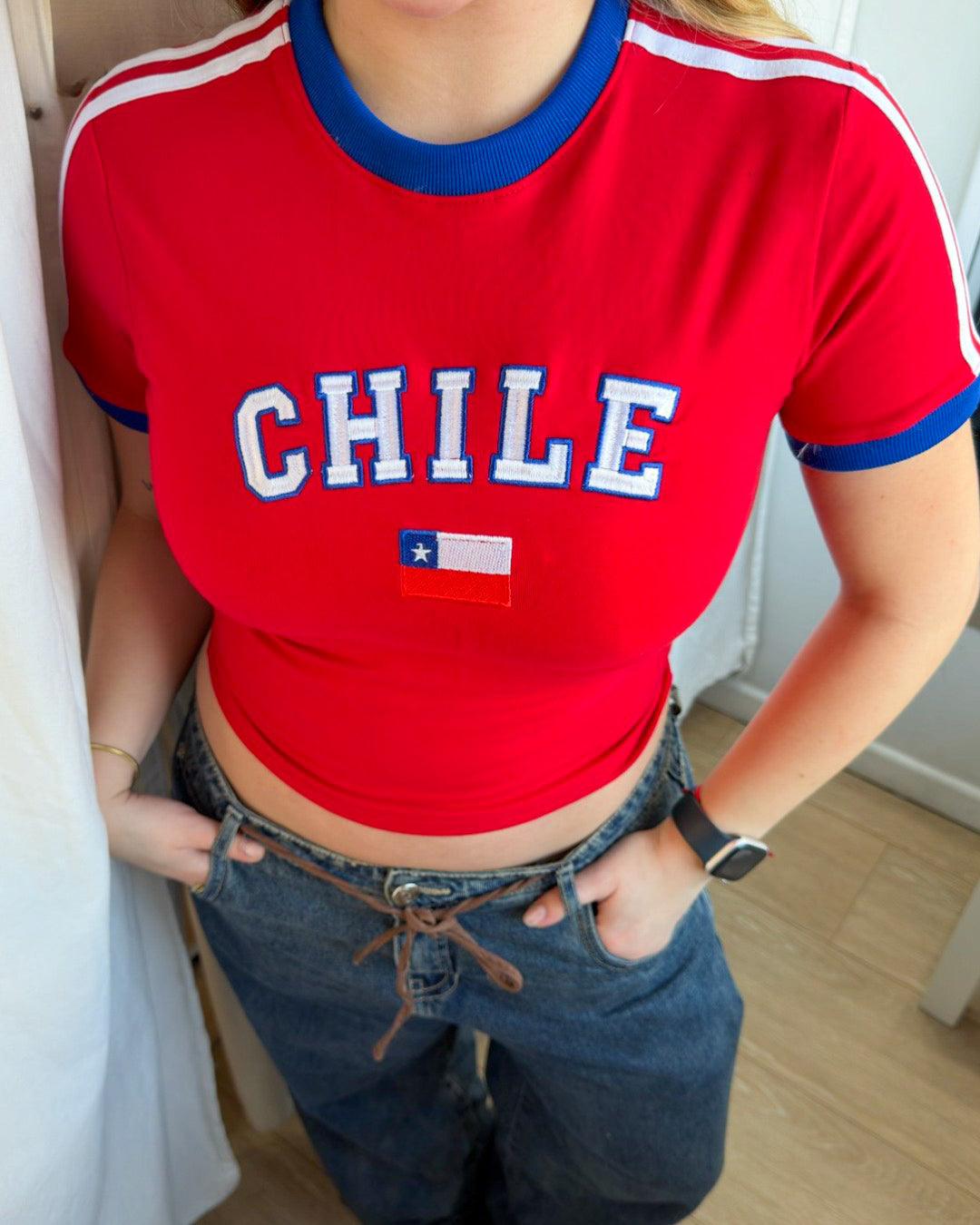 Baby Tee Chile Bordada Roja/Azul