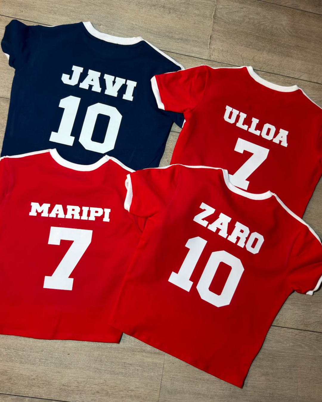 PREVENTA - Baby Tee Chile Bordada Azul/Rojo