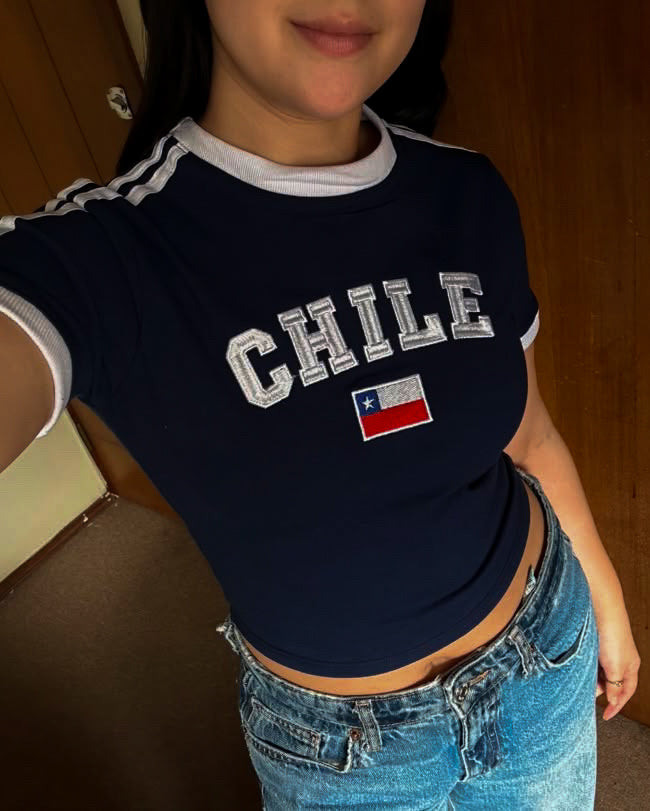 PREVENTA - Baby Tee Chile Bordada Azul/Blanco